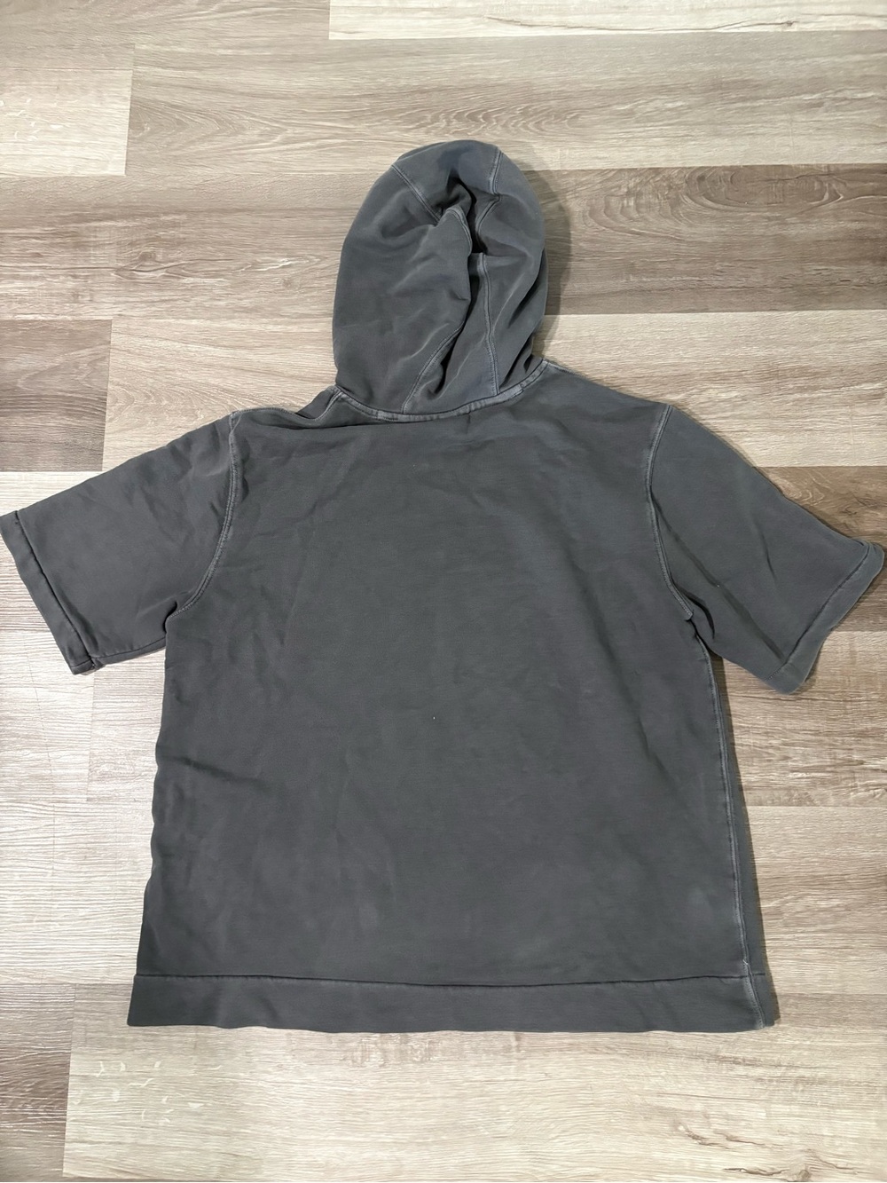 Nike Gray Short sleeve Pullover with Blue Tag - Picture 5 of 7